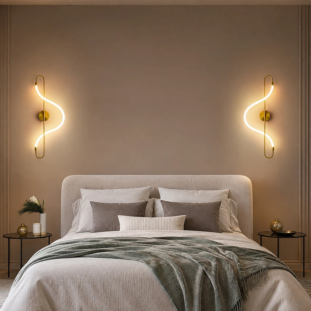 Serpentine Wave Linear LED Wall Light